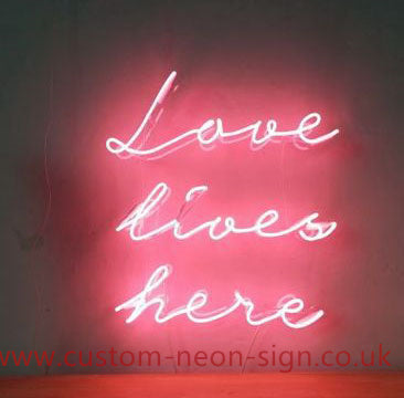 Love Lives Here Wedding Home Deco Neon Sign 